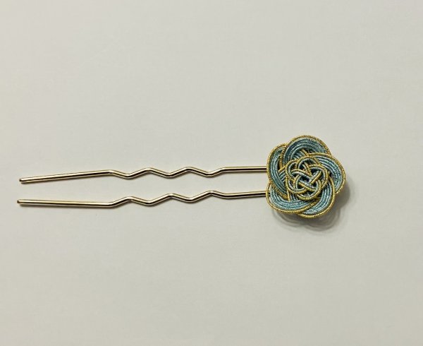 画像3: カメリアのかんざし ラメ入りライトブルー&ゴールド (3)