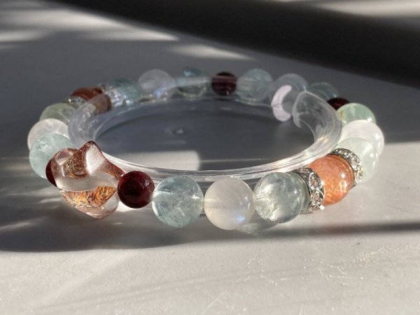 画像3: ガーデンクォーツのスター型付きアクアマリンとオーロラムーンストーンのブレスレット (3)
