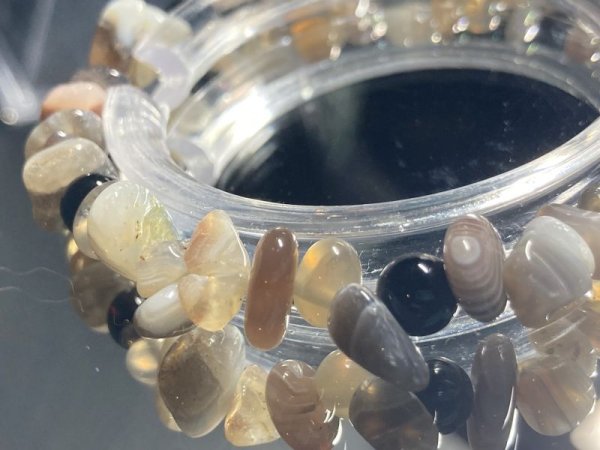 画像2: ボツワナアゲードとオニキスのエスニック調ブレスレット (2)