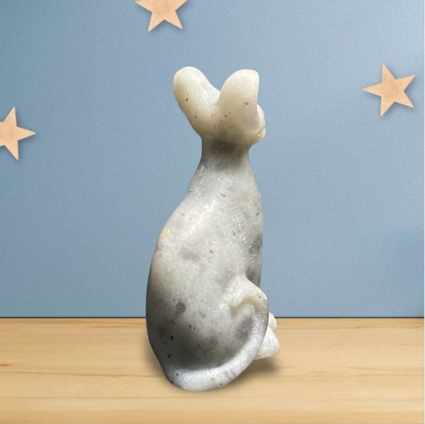 画像4: 天然石 おすまし猫ちゃん 置物(自立型) 石英石(水晶) No.1 (4)