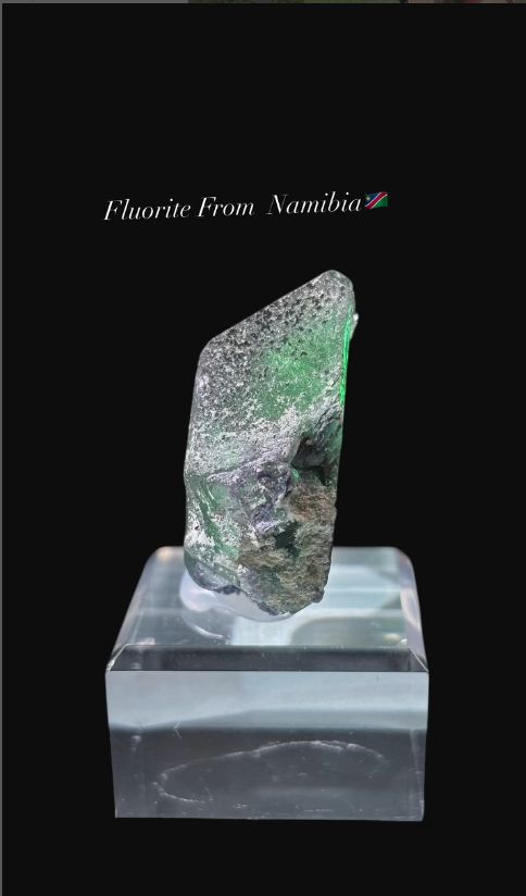 フローライト、トルマリン共生 エロンゴ ナミビア産 - Nyaa'z